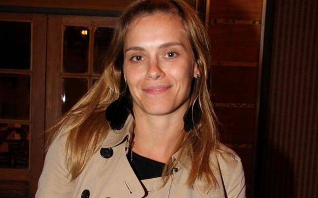 Carolina Dieckmann defende aborto: "Acho que a pessoa tem o direito"