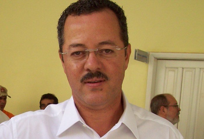EXCLUSIVO: SOBRINHO DESCARTA CANDIDATURA SEM PMDB