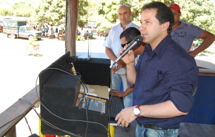 NATAN ANUNCIA R$ 180 MIL PARA FEIRA DO BNH