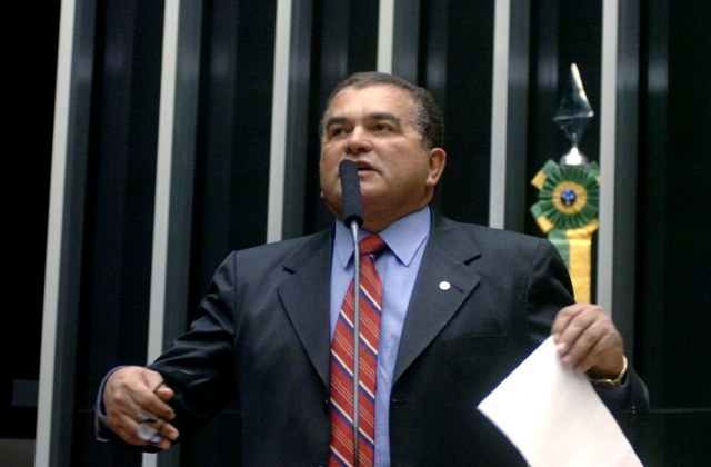 MPF MOVE QUATRO AÇÕES CONTRA DEPUTADO FEDERAL E FILHA ESTADUAL