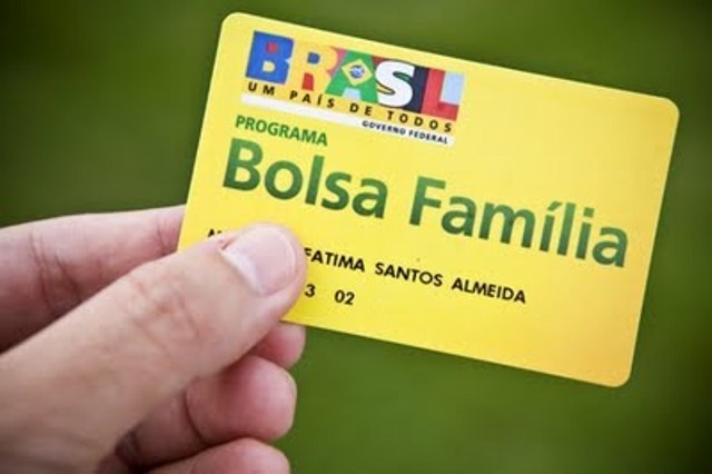 BOLSA FAMÍLIA (1)