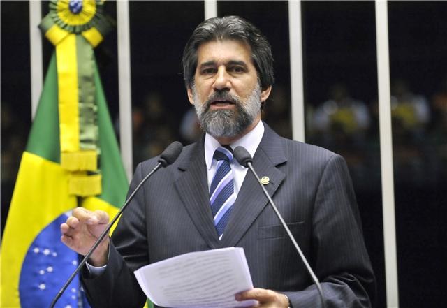 EX-GOVERNADOR JULGADO POR CRIME CONTRA SISTEMA FINANCEIRO