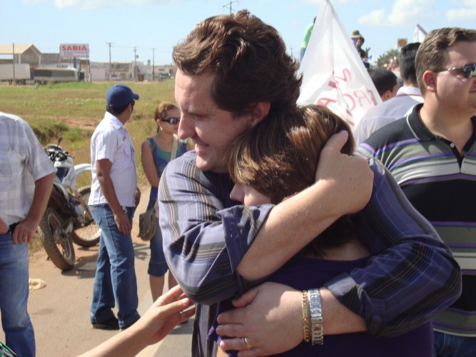VEREADORA ATACA O PREFEITO E COLEGAS
