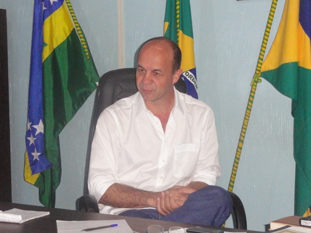Chupinguaia: prefeito decreta situação de emergência e suspende aulas 