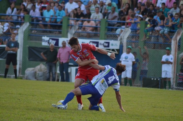 Em busca do penta, Vilhena enfrenta o Ariquemes na primeira partida da final