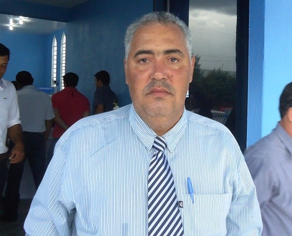 Bagunça: vereador que “saiu no braço” com prefeito é candidato a deputado