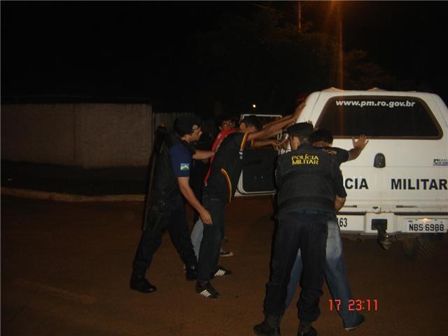 HOMENS SÃO PRESOS EM VILHENA POR CONTRABANDO