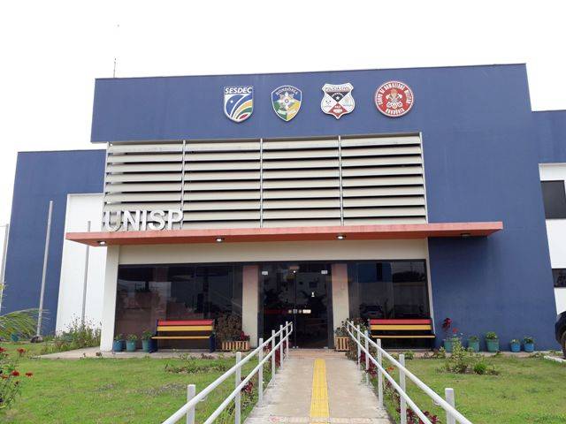 Homens armados continuam aterrorizando a cidade: mais duas vítimas de assaltos são registradas no mesmo dia