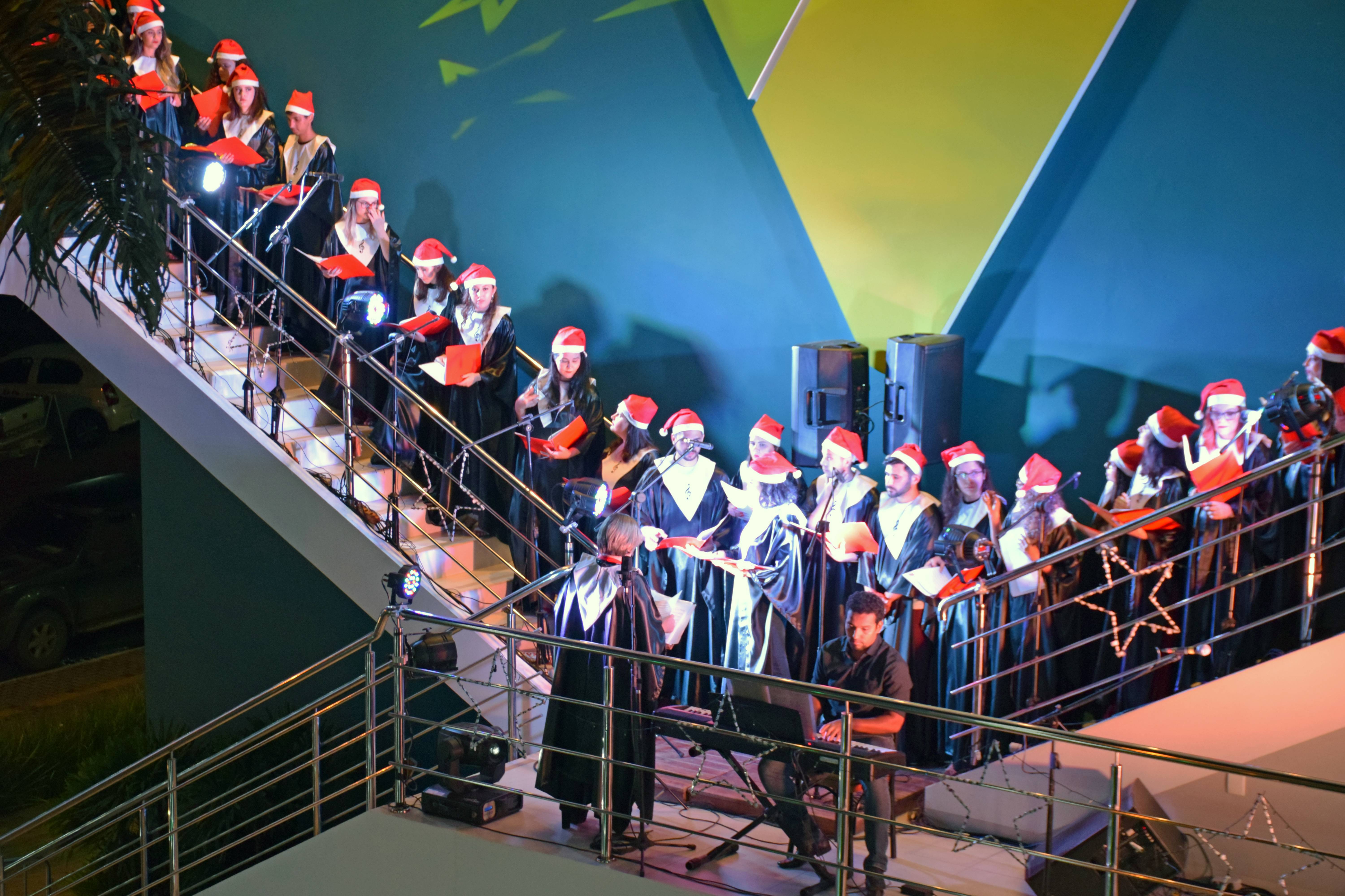 Com apresentação de corais e chegada do Papai Noel, Sicoob Credisul realizará Cantata de Natal em Vilhena