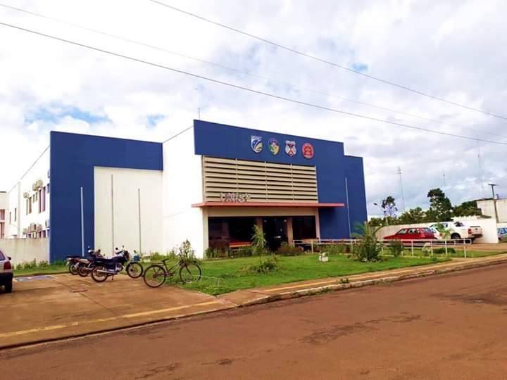 Depois de ser encontrado em praça, receber comida, banho e roupas, homem de 35 anos furta o outro, que o havia ajudado