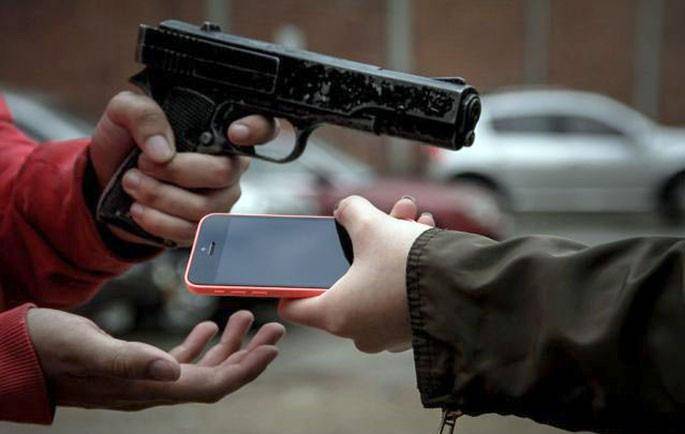VIROU ROTINA: onda de assaltos continua aterrorizando Vilhena; até crianças tem celulares levados por marginal