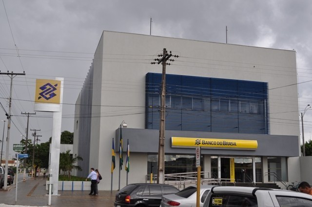 Bancos e Prefeitura fecham na sexta e só reabrem na quarta-feira