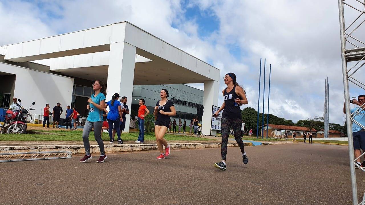 Corrida dos Namorados acontece em 12 de junho: Prefeitura abre inscrições, que serão apenas alimentos não perecíveis