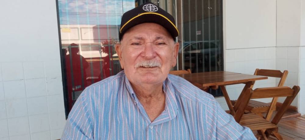Aos 85 anos, primeiro taxista de Vilhena passa mal durante o trabalho, é intubado e transferido para UTI de hospital em Cacoal