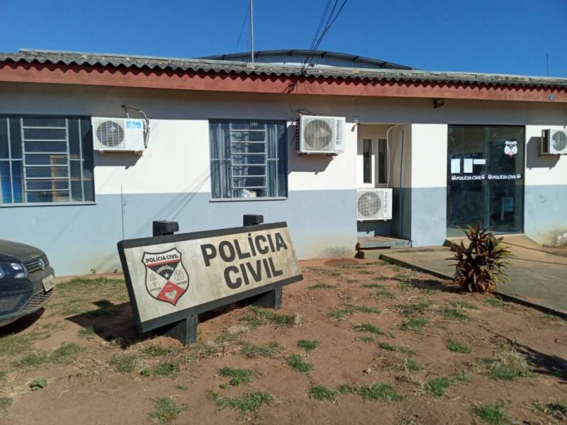 Mulher denuncia o próprio filho à polícia e rapaz é preso, acusado de furtar motoneta na cidade de Cerejeiras