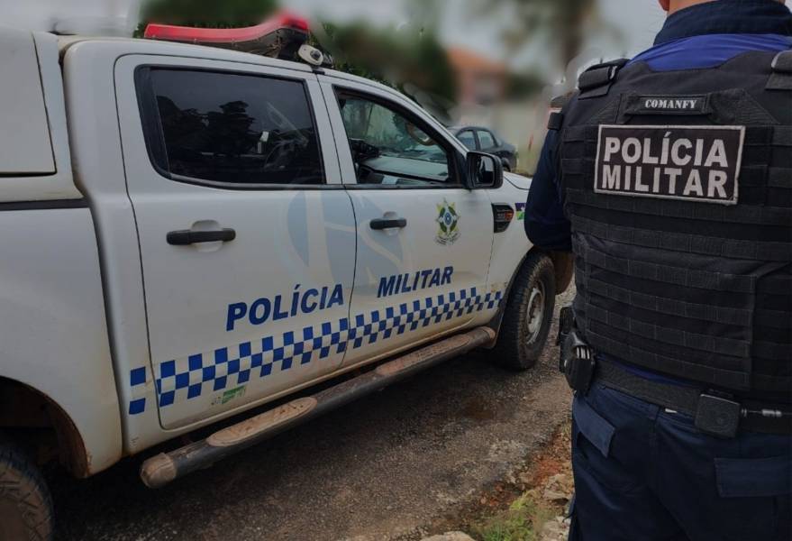 Após ser preso tentando sair de Vilhena com motoneta furtada, que iria parar na Bolívia, rapaz de 22 anos entrega comparsa