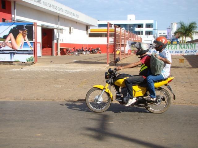 Jovem estaria tentando vender a própria casa para comprar ponto de mototaxi