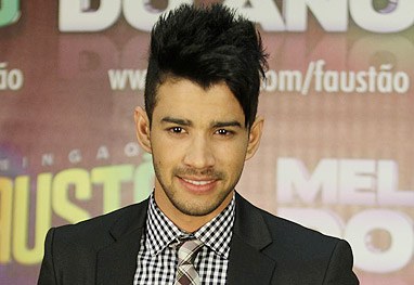Gusttavo Lima diz que está destruído por causa da morte da irmã