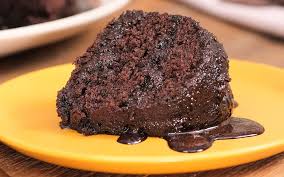 Bolo de Chocolate Simples e Fofinho
